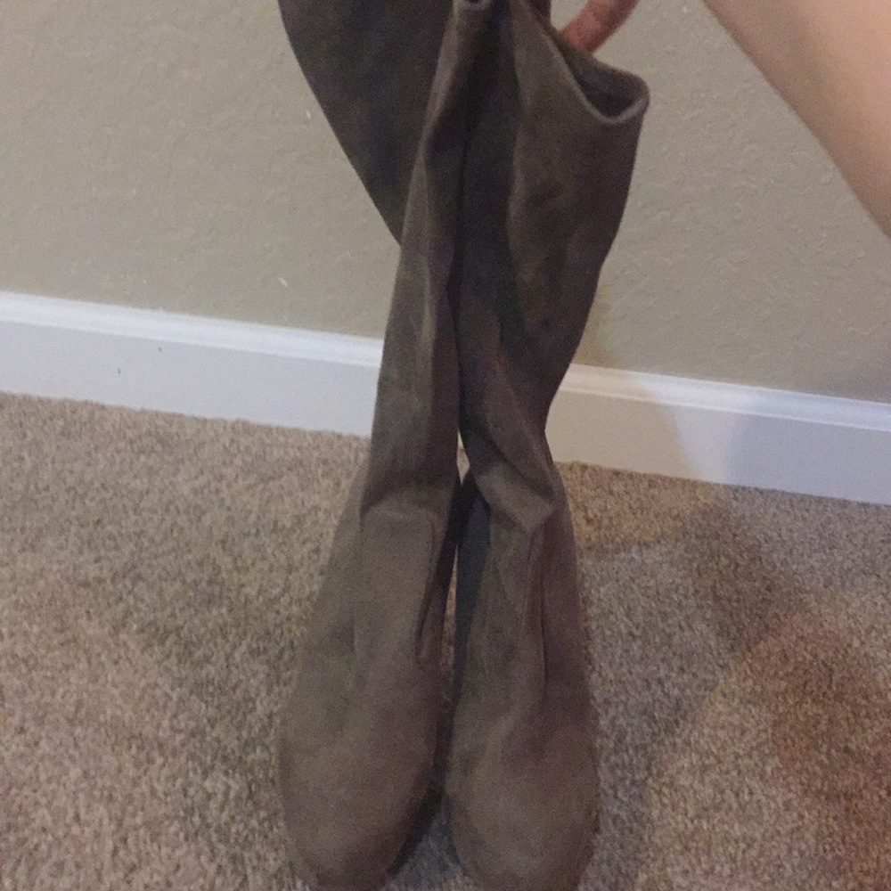 Jessica Simpson suede platform boots